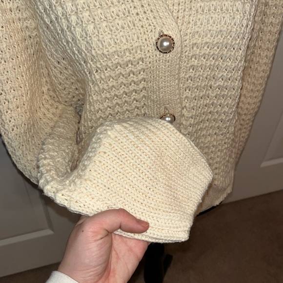 Blu Pepper Cream Knit Cardigan - Picture 3 of 11